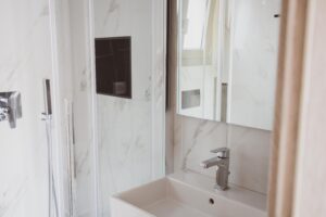 sunrise resorts plataria bathroom